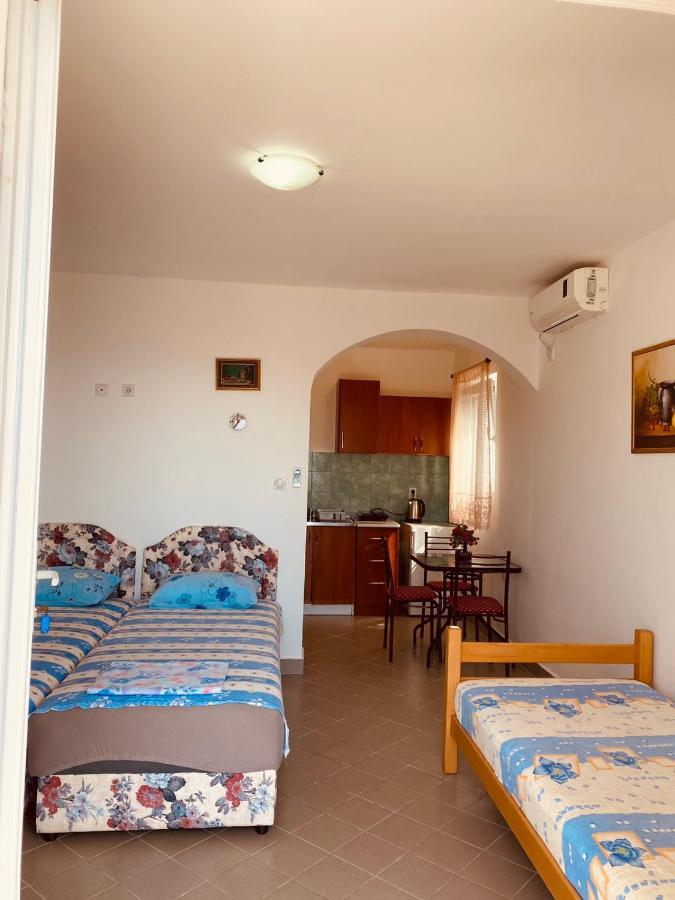 Djonovic Apartments Bar Bagian luar foto