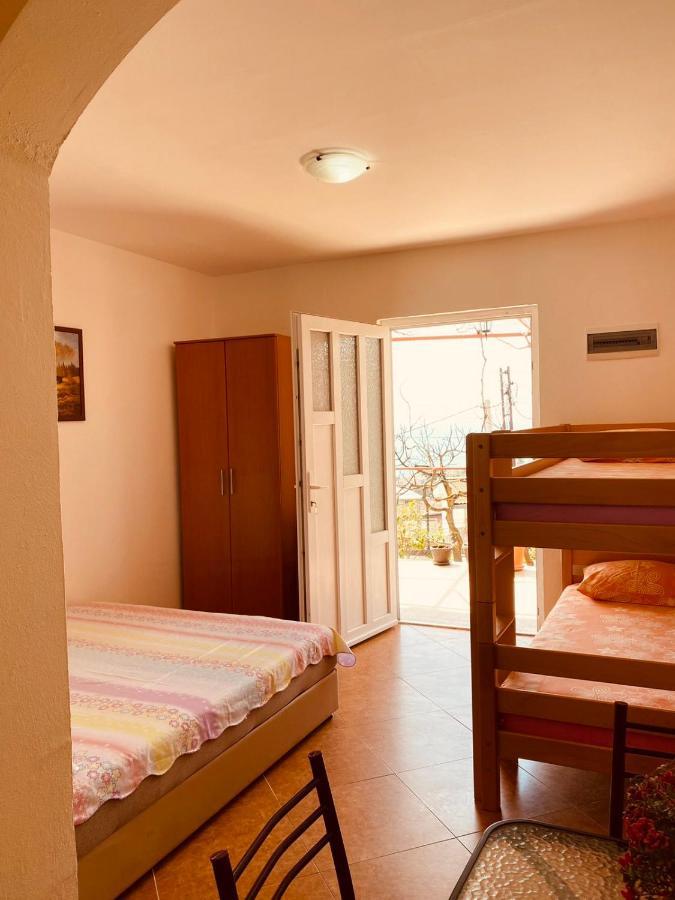 Djonovic Apartments Bar Bagian luar foto